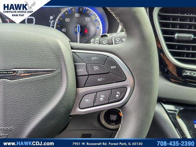 used 2025 Chrysler Pacifica car, priced at $28,642