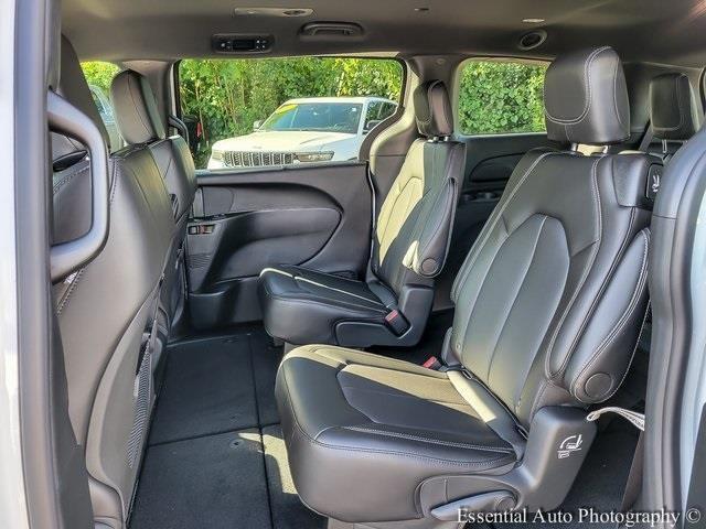new 2026 Chrysler Pacifica car, priced at $36,738
