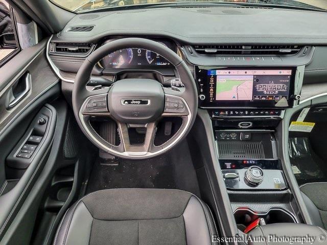 new 2026 Jeep Grand Cherokee car, priced at $44,912