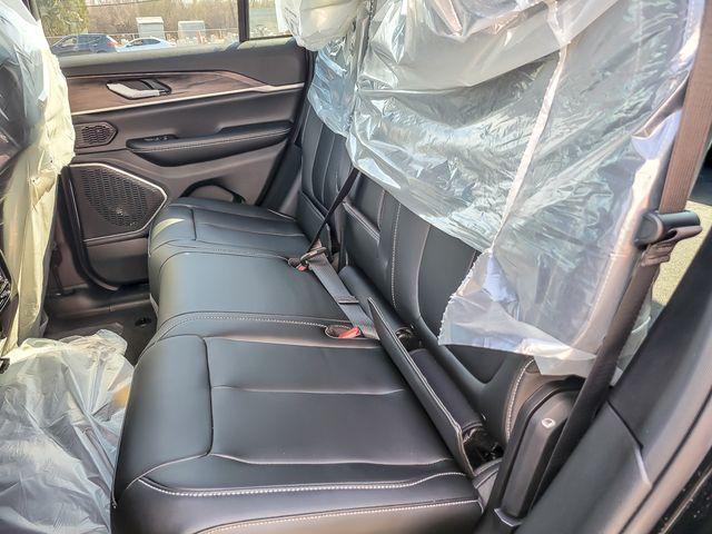 new 2026 Jeep Grand Cherokee car, priced at $46,606