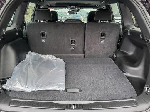 new 2025 Jeep Grand Cherokee car, priced at $40,038