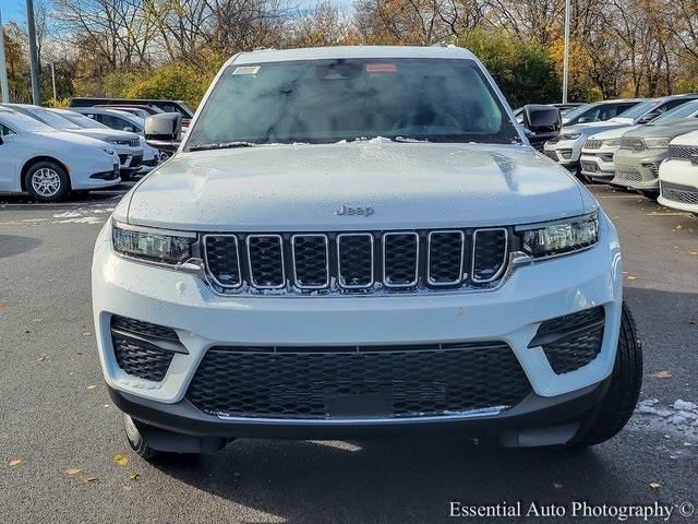 new 2025 Jeep Grand Cherokee car, priced at $35,988