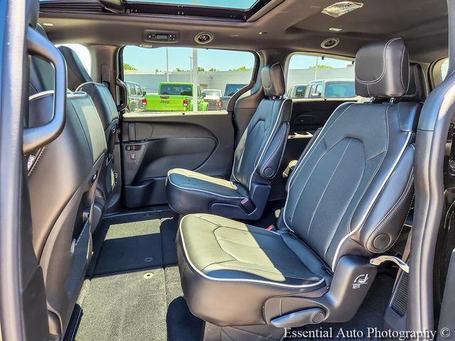 new 2027 Chrysler Pacifica car