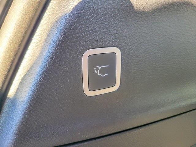 new 2026 Chrysler Pacifica car, priced at $45,508