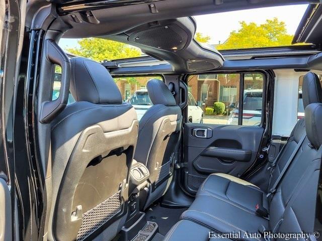 new 2025 Jeep Wrangler car, priced at $47,988