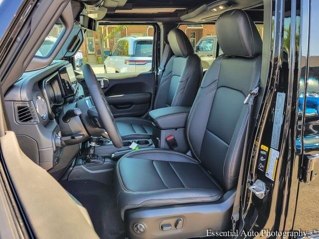 new 2025 Jeep Wrangler car, priced at $47,988