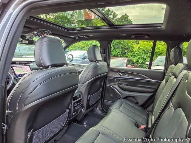 new 2025 Jeep Grand Cherokee car, priced at $51,292