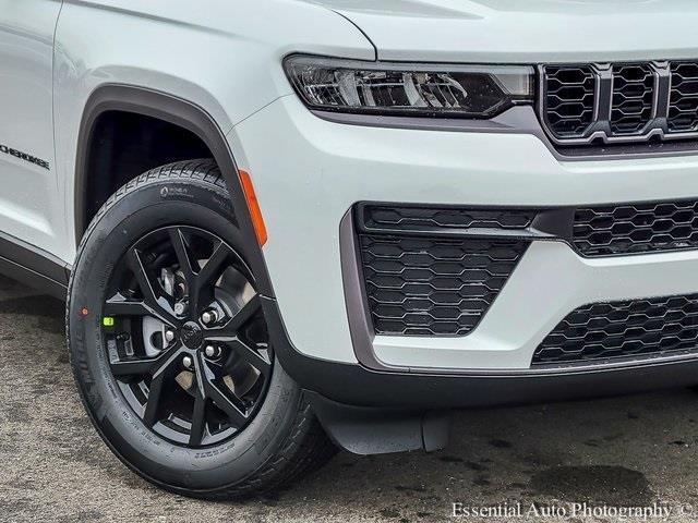 new 2026 Jeep Grand Cherokee car, priced at $44,376