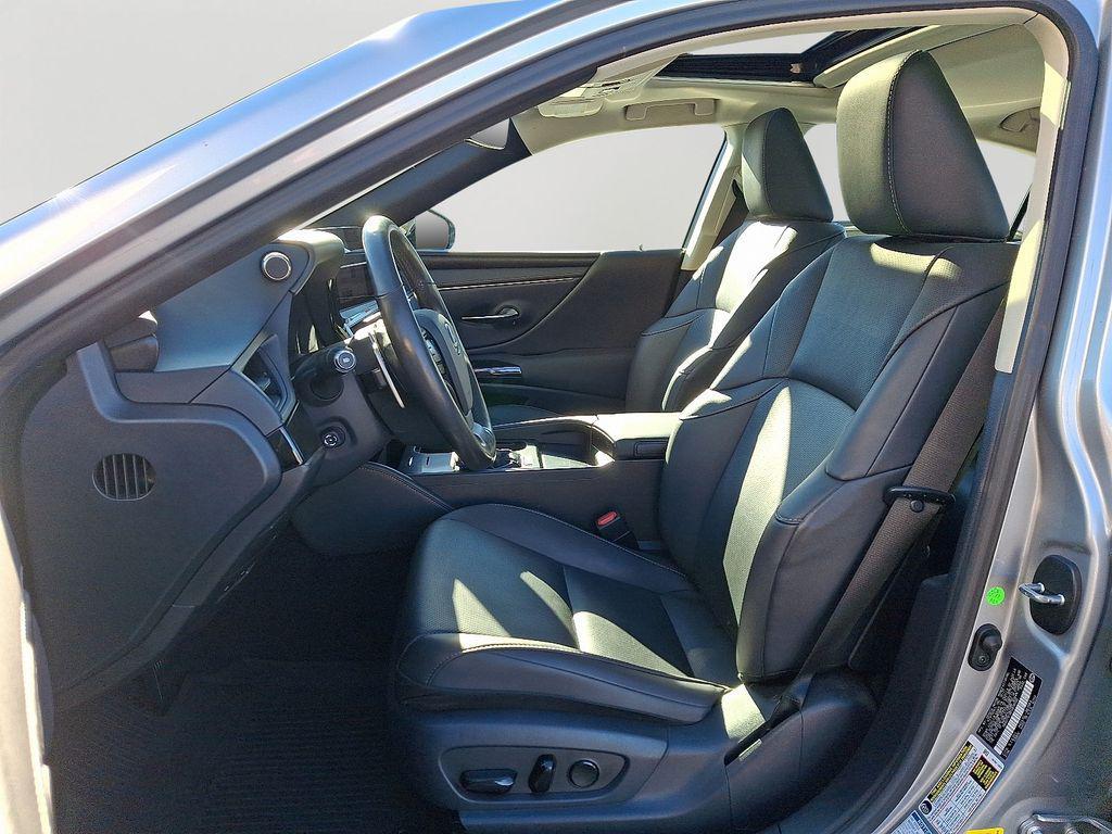 used 2023 Lexus ES 250 car, priced at $30,500
