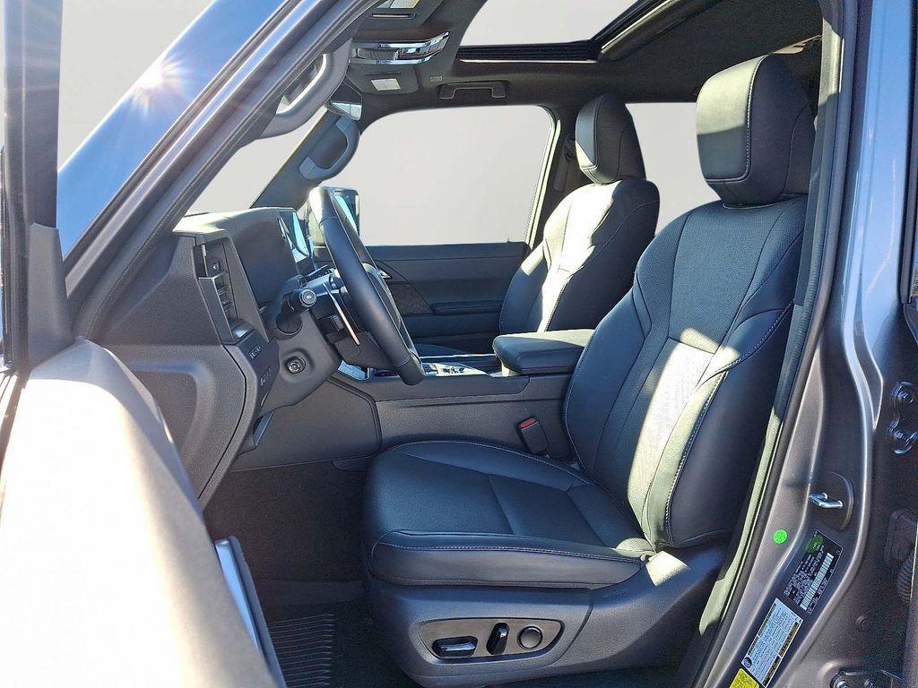 used 2025 Lexus GX 550 car, priced at $78,500