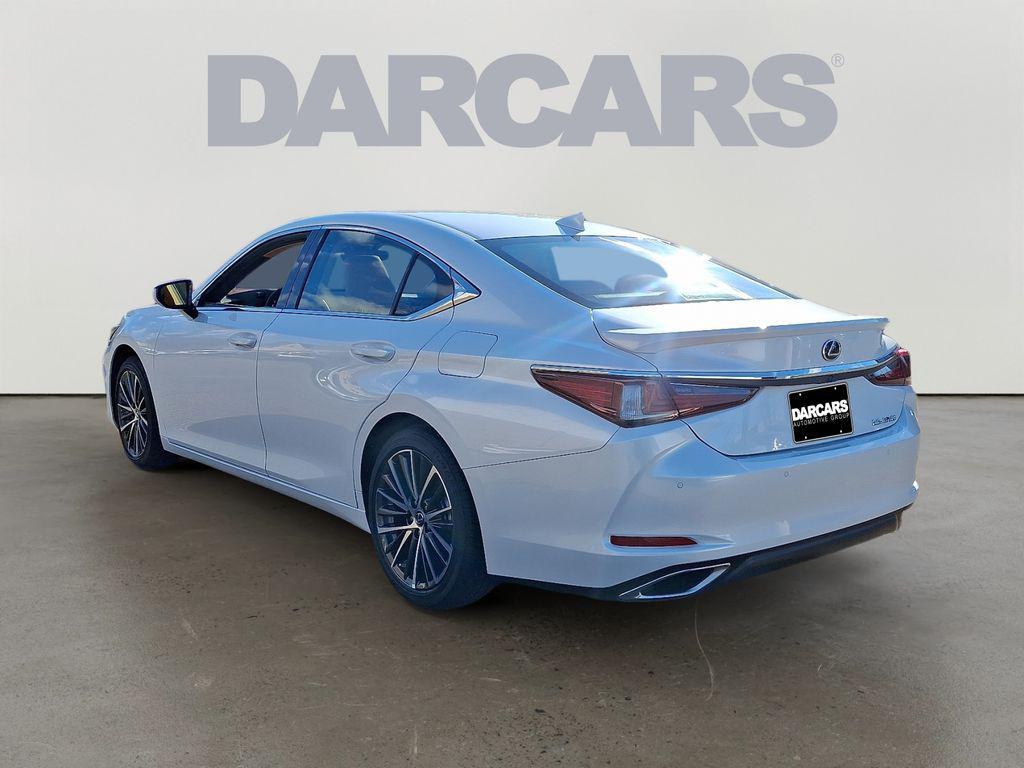 used 2025 Lexus ES 350 car, priced at $44,000
