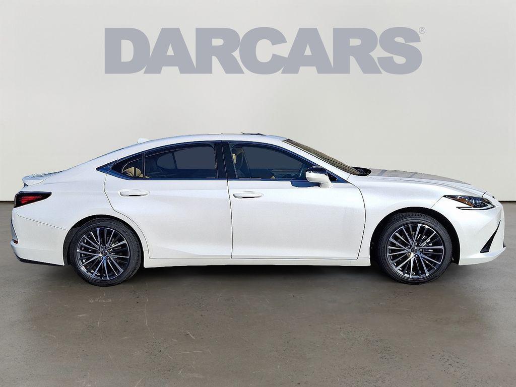 used 2025 Lexus ES 350 car, priced at $44,000