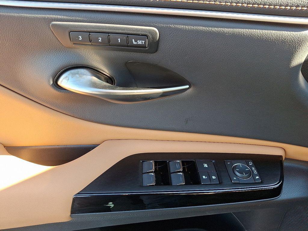 used 2023 Lexus ES 350 car, priced at $34,750