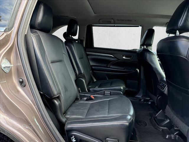 used 2018 Toyota Highlander Hybrid car, priced at $18,991