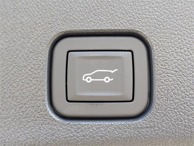 new 2026 Chevrolet Traverse car, priced at $44,460