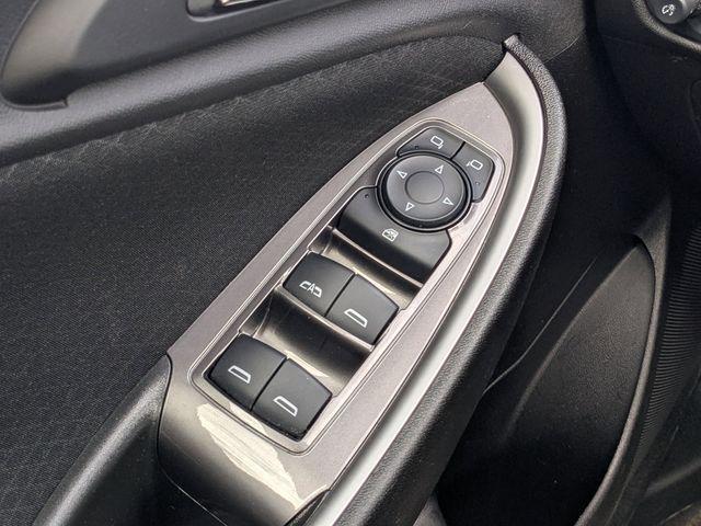 used 2025 Chevrolet Malibu car, priced at $17,989