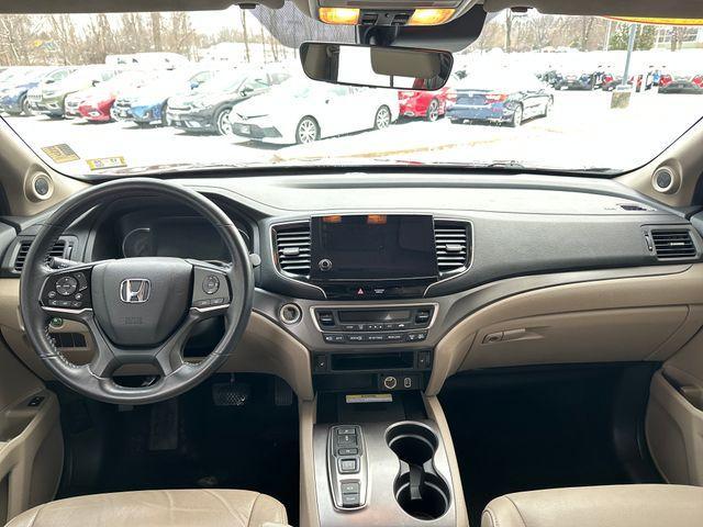 used 2022 Honda Pilot car, priced at $32,998