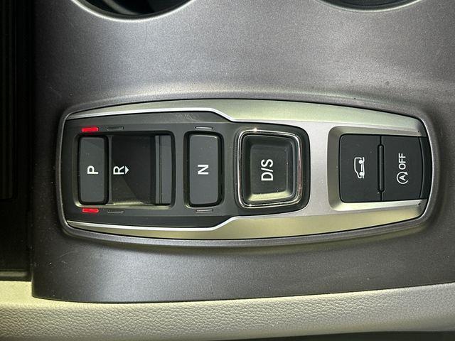 used 2022 Honda Pilot car, priced at $29,998