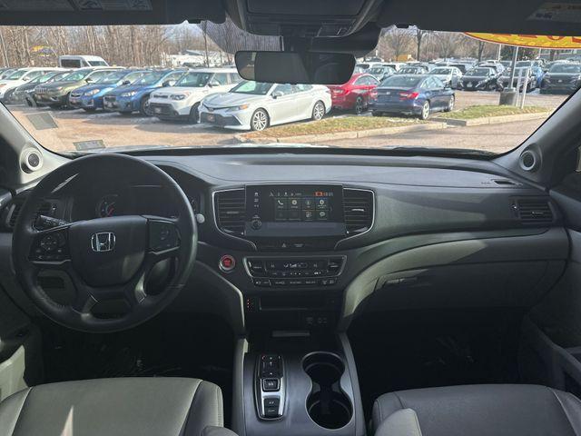 used 2022 Honda Pilot car, priced at $29,998