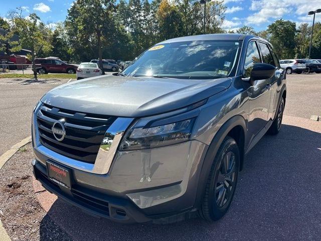 used 2024 Nissan Pathfinder car, priced at $32,998