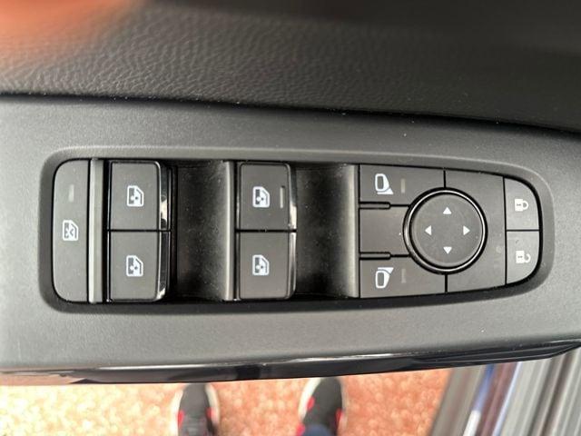 used 2025 Nissan Pathfinder car, priced at $34,598