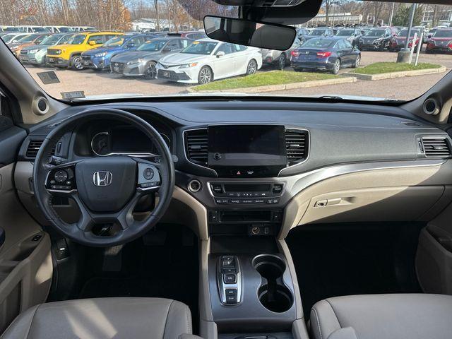 used 2022 Honda Pilot car, priced at $30,998