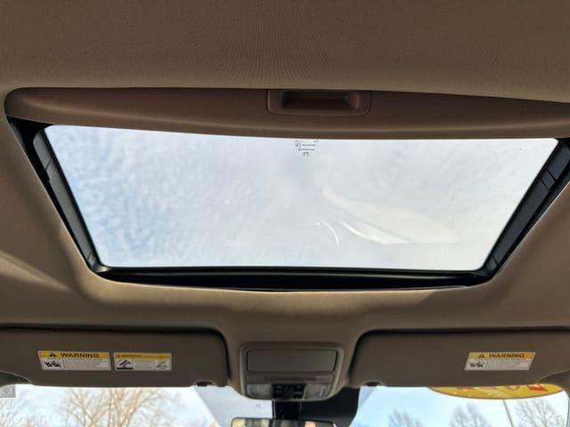 used 2022 Honda Pilot car, priced at $30,998