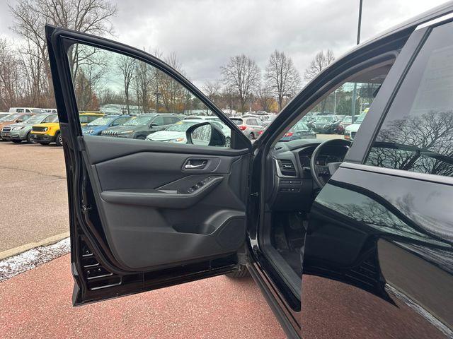 used 2025 Nissan Rogue car, priced at $23,998