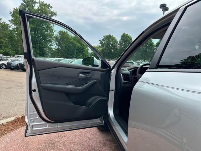 used 2022 Nissan Rogue car, priced at $19,998