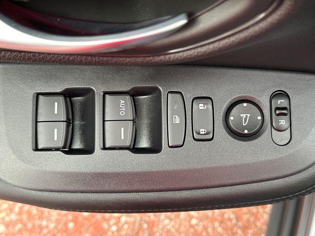 used 2025 Honda HR-V car, priced at $27,998