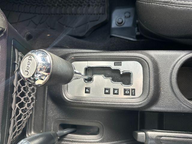 used 2015 Jeep Wrangler Unlimited car, priced at $18,998