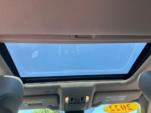 used 2022 Toyota Highlander car, priced at $37,743