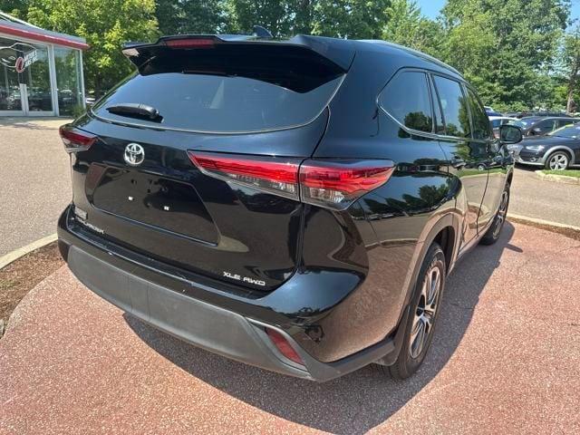 used 2022 Toyota Highlander car, priced at $37,743