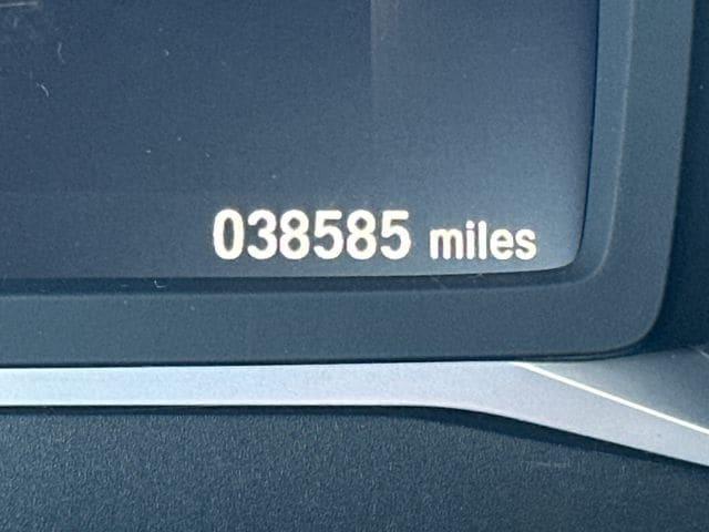 used 2022 Honda Pilot car, priced at $31,998