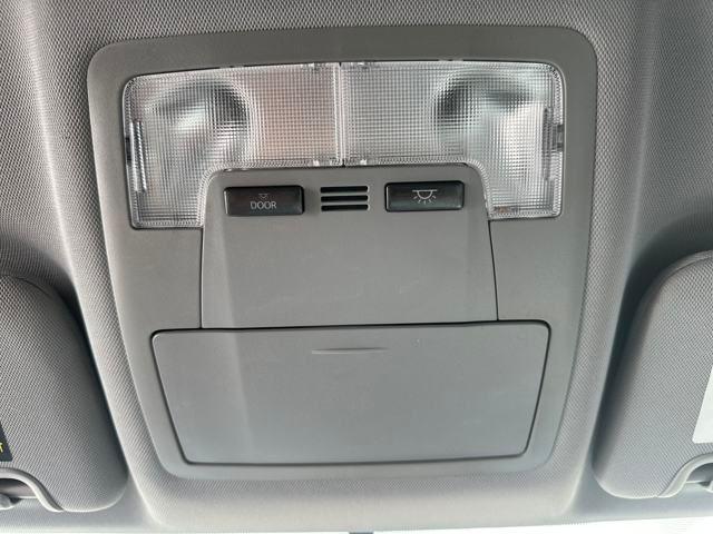 used 2015 Toyota Highlander car, priced at $16,998