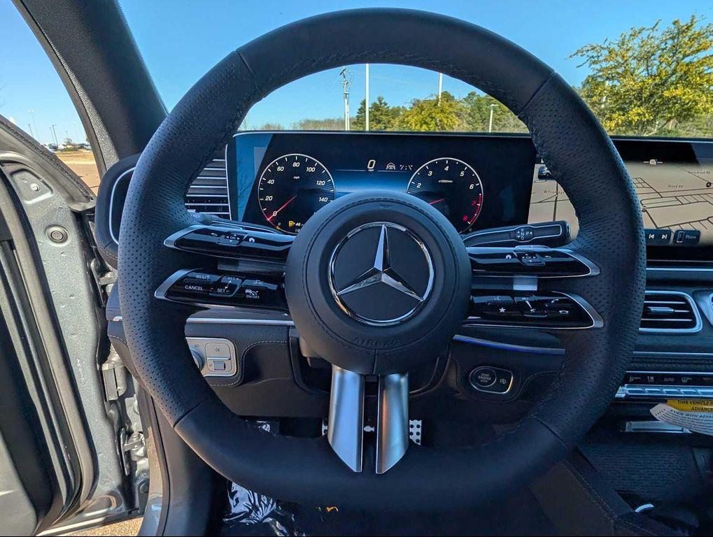 new 2026 Mercedes-Benz GLS 580 car, priced at $124,030