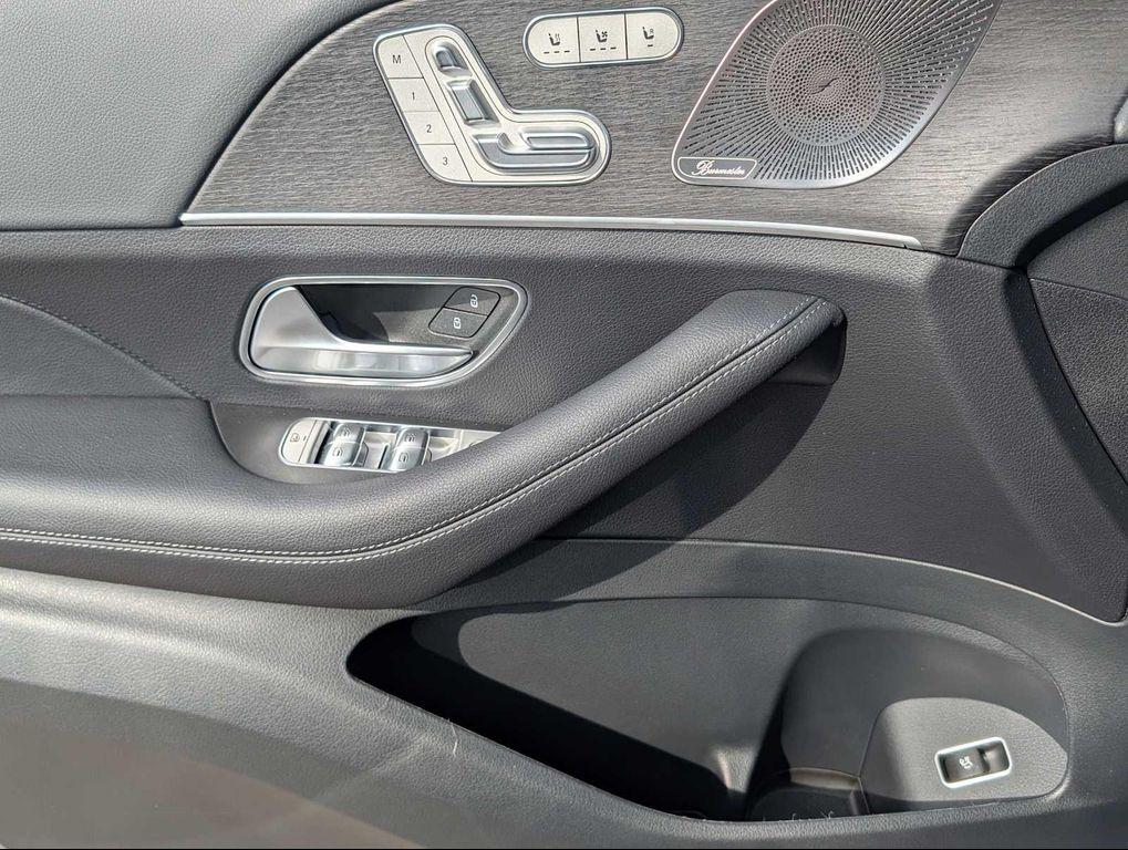 new 2026 Mercedes-Benz GLE 450 car, priced at $79,100