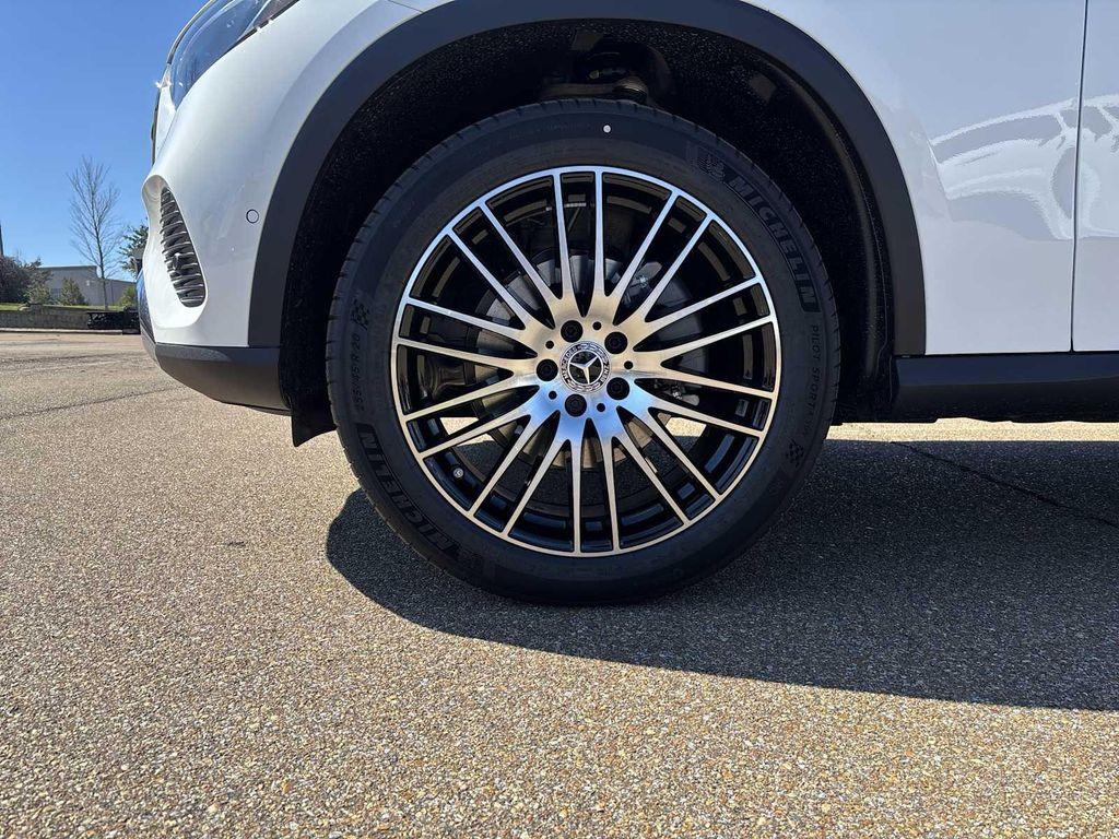 new 2026 Mercedes-Benz GLC 300 car, priced at $58,050