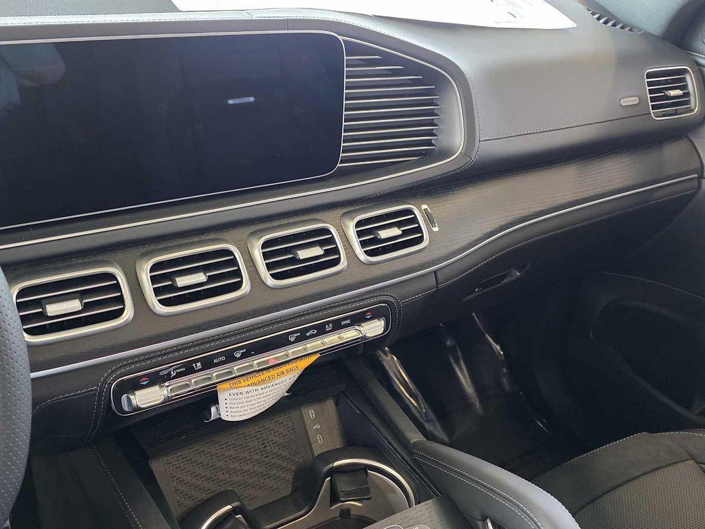 new 2026 Mercedes-Benz AMG GLE 53 car, priced at $100,100