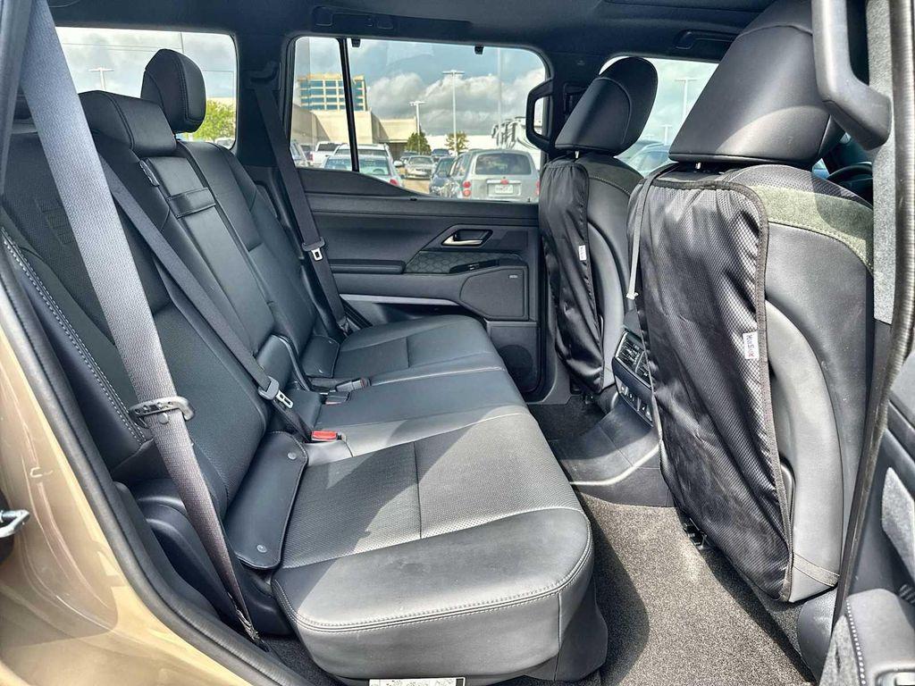 used 2025 Lexus GX 550 car, priced at $90,872