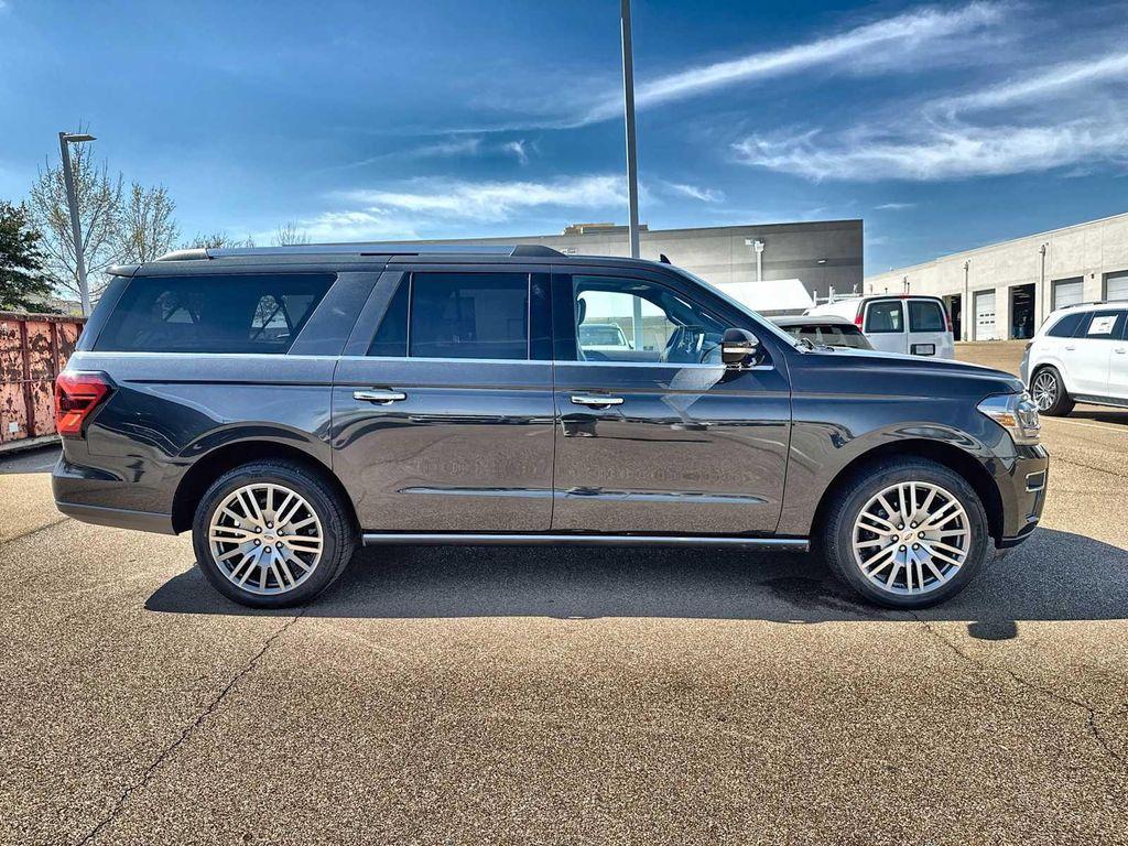 used 2022 Ford Expedition Max car, priced at $33,660
