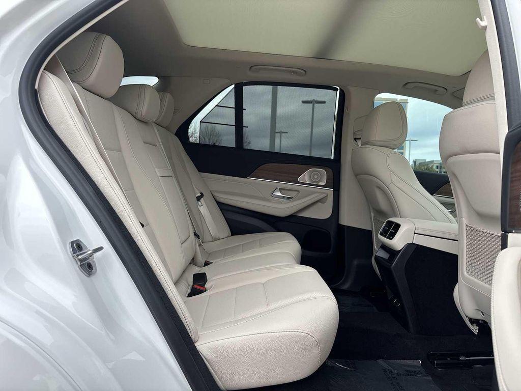 new 2026 Mercedes-Benz GLE 450 car, priced at $82,480