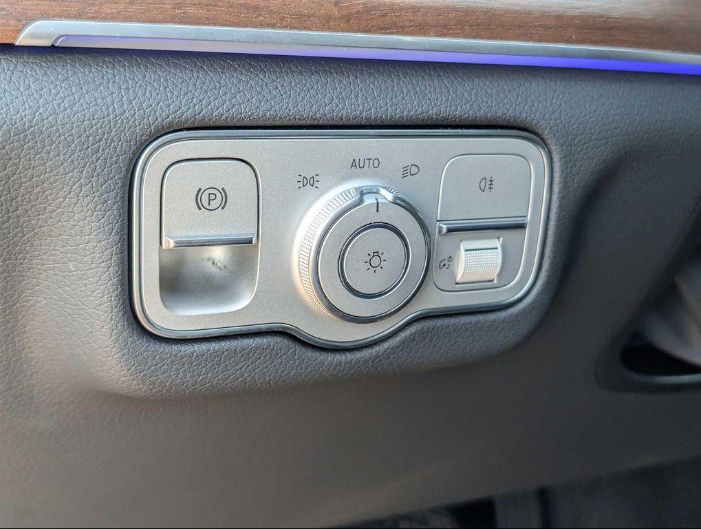 new 2026 Mercedes-Benz GLE 350 car, priced at $73,350