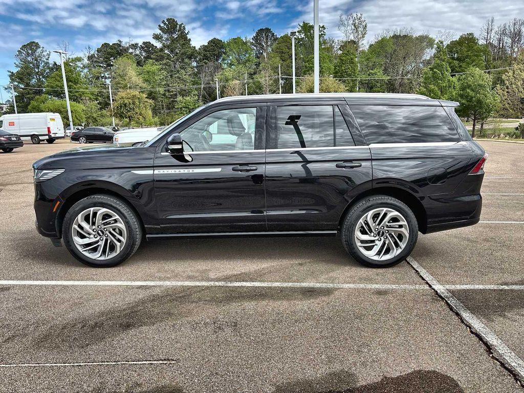 used 2025 Lincoln Navigator car, priced at $76,870