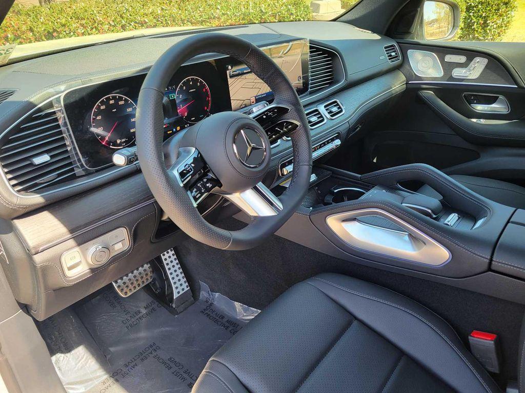 new 2025 Mercedes-Benz GLS 450 car, priced at $96,525