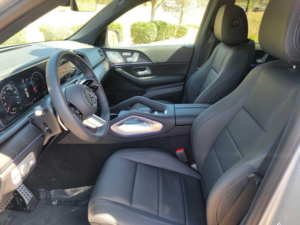 new 2025 Mercedes-Benz GLS 450 car, priced at $96,525