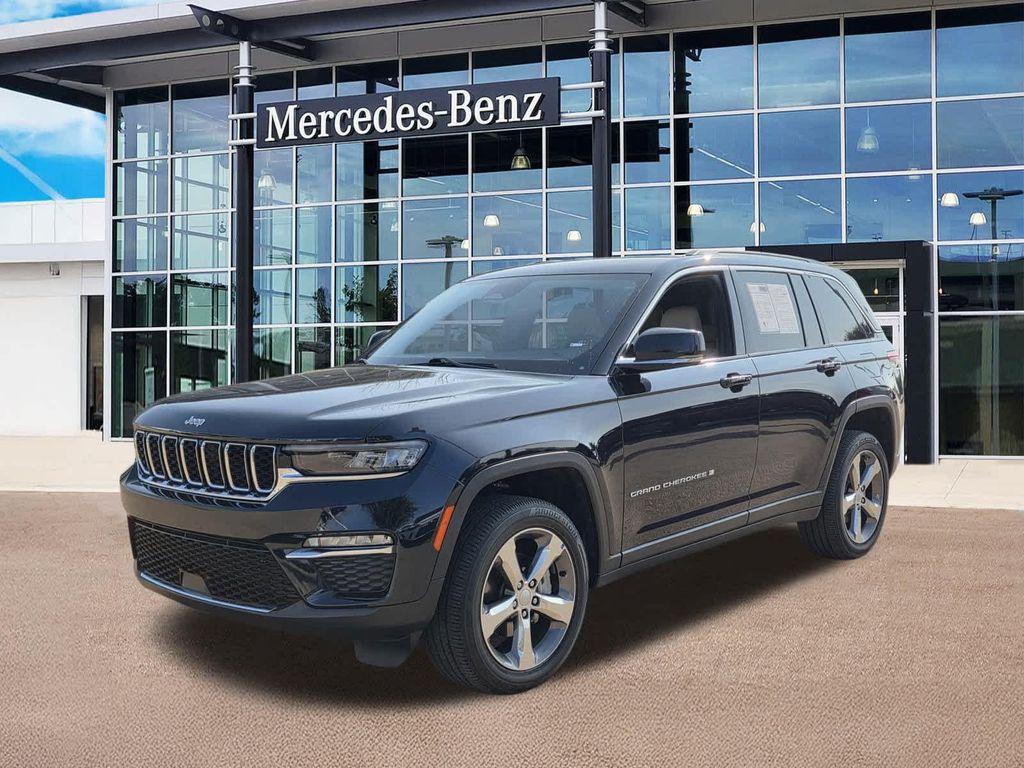 used 2024 Jeep Grand Cherokee car, priced at $32,990