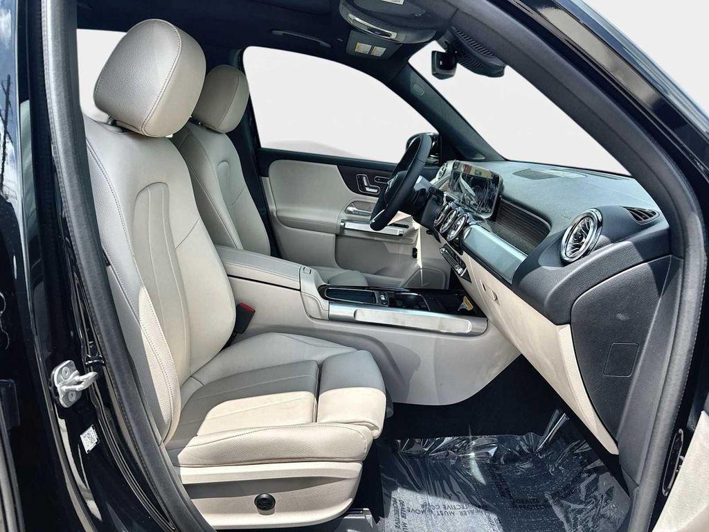 new 2026 Mercedes-Benz GLB 250 car, priced at $53,205