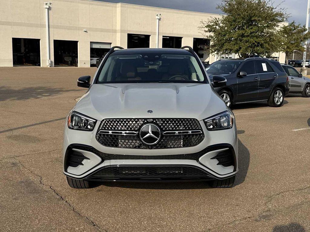 new 2026 Mercedes-Benz GLE 450 car, priced at $85,460