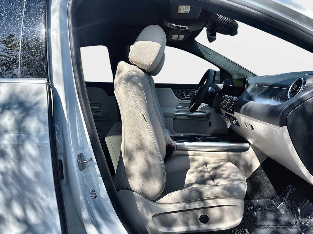 new 2026 Mercedes-Benz GLA 250 car, priced at $48,695